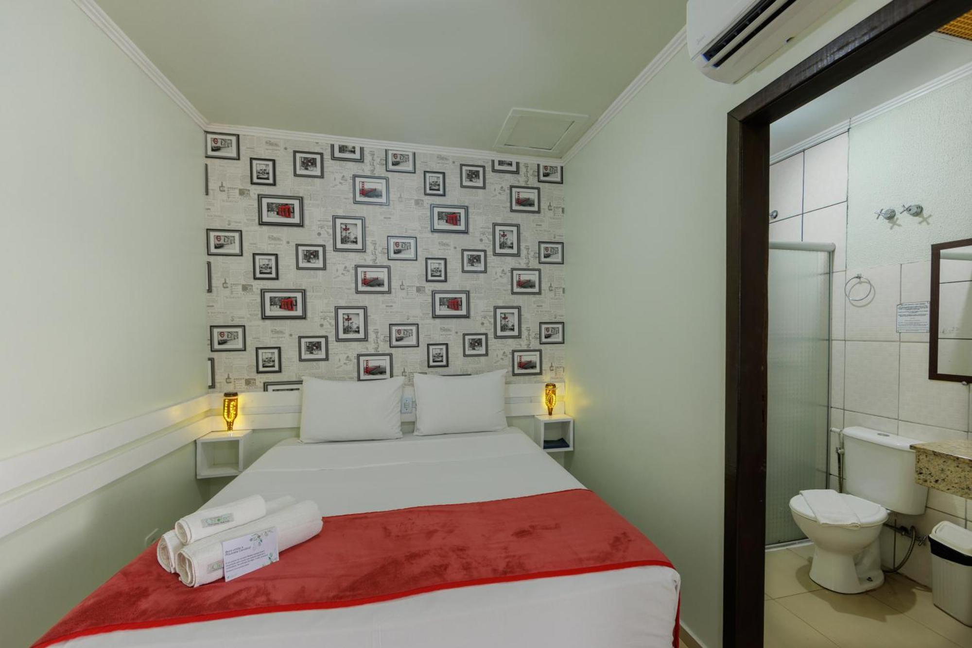 Hotel E Pousada Caroline Foz do Iguacu Exterior photo